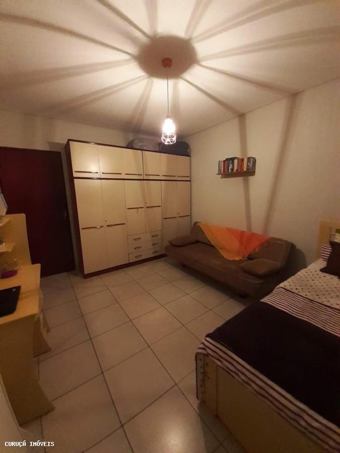 Casa à venda com 2 quartos, 70m² - Foto 12