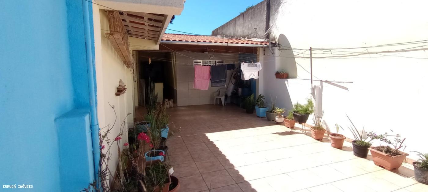 Casa à venda com 2 quartos, 120m² - Foto 17