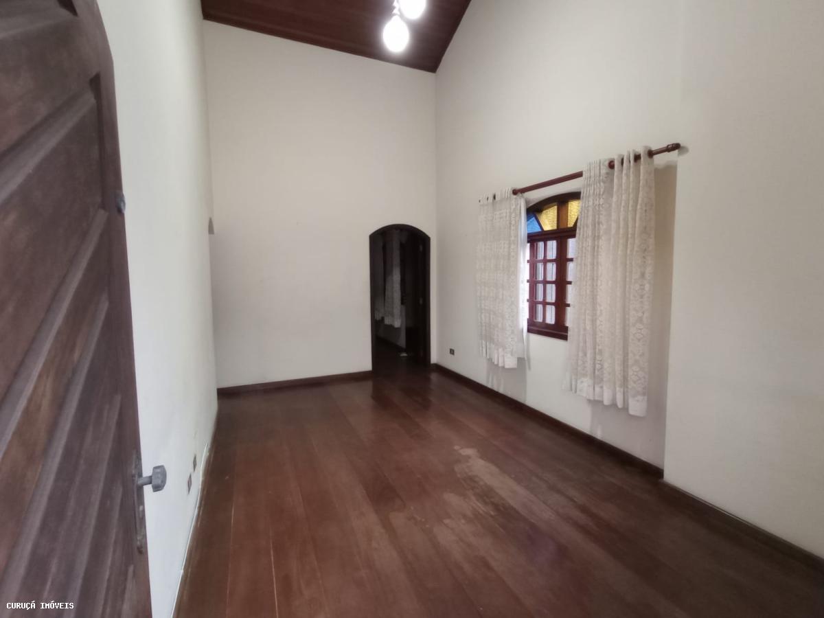 Casa à venda com 2 quartos, 120m² - Foto 3