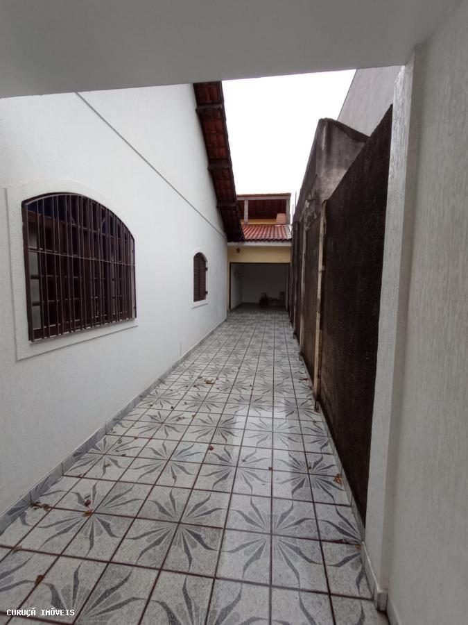 Casa à venda com 2 quartos, 120m² - Foto 2