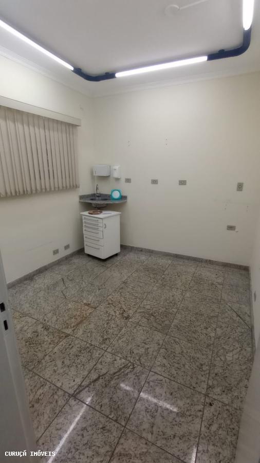 Casa para alugar com 4 quartos, 200m² - Foto 2