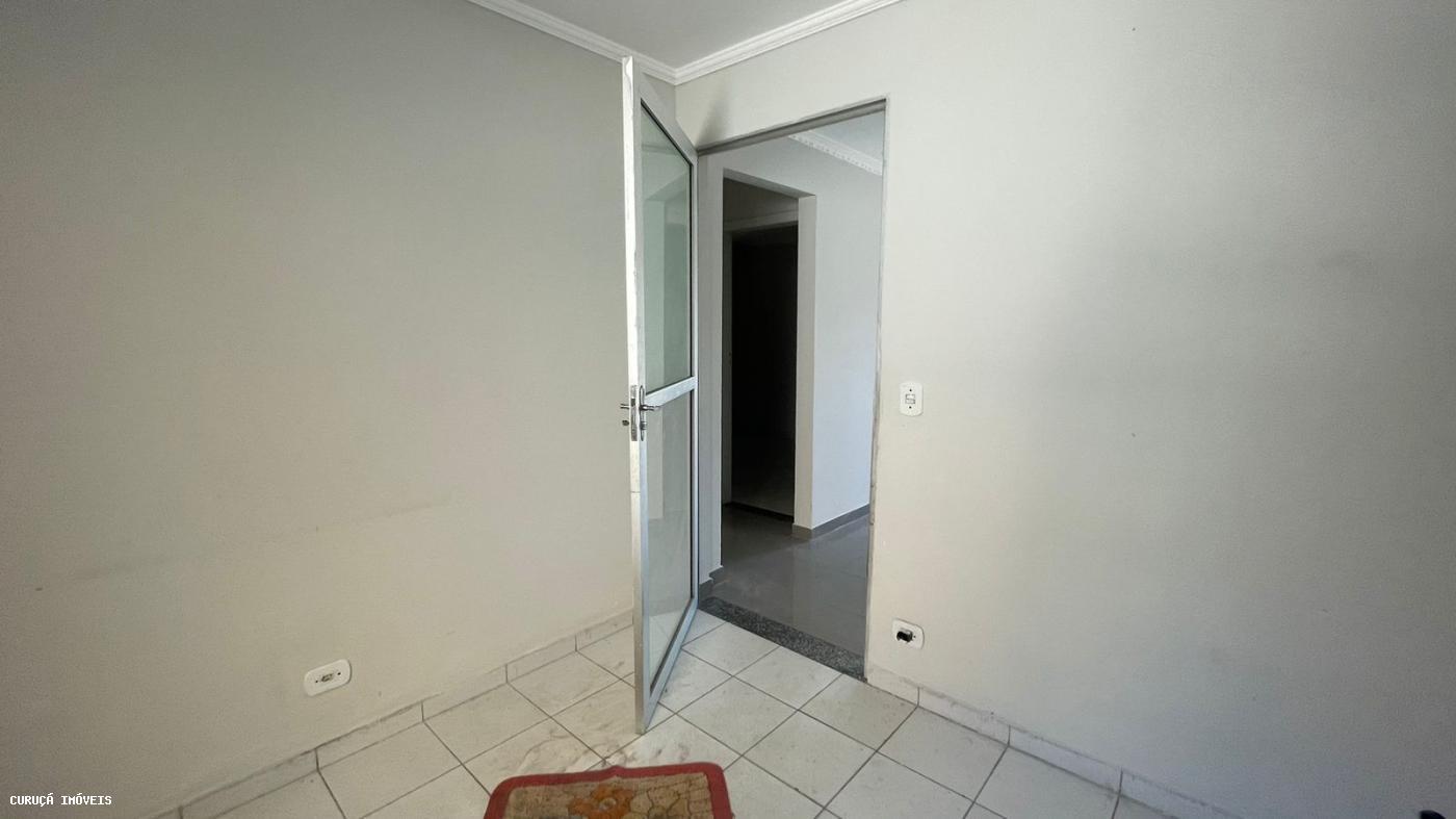 Casa à venda com 2 quartos, 250m² - Foto 9