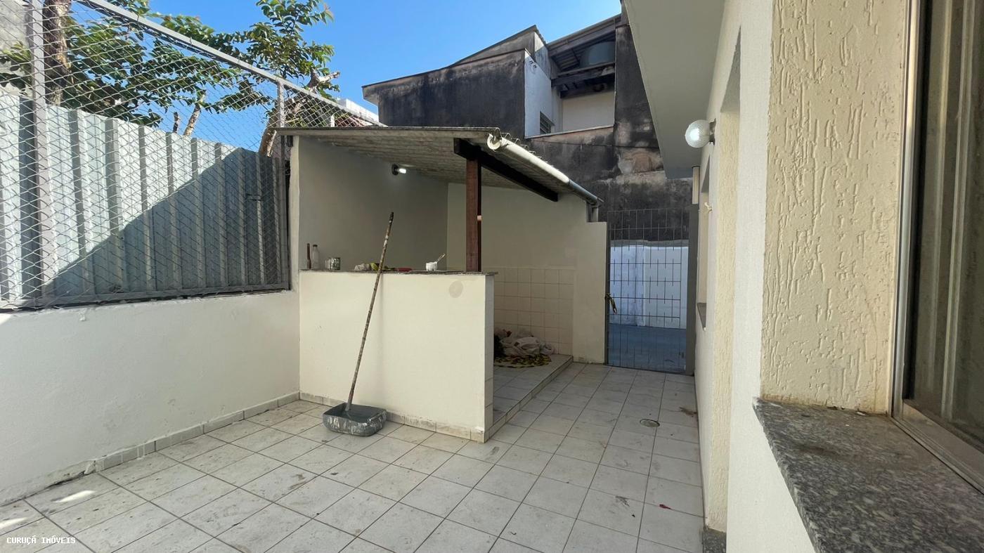 Casa à venda com 2 quartos, 250m² - Foto 11