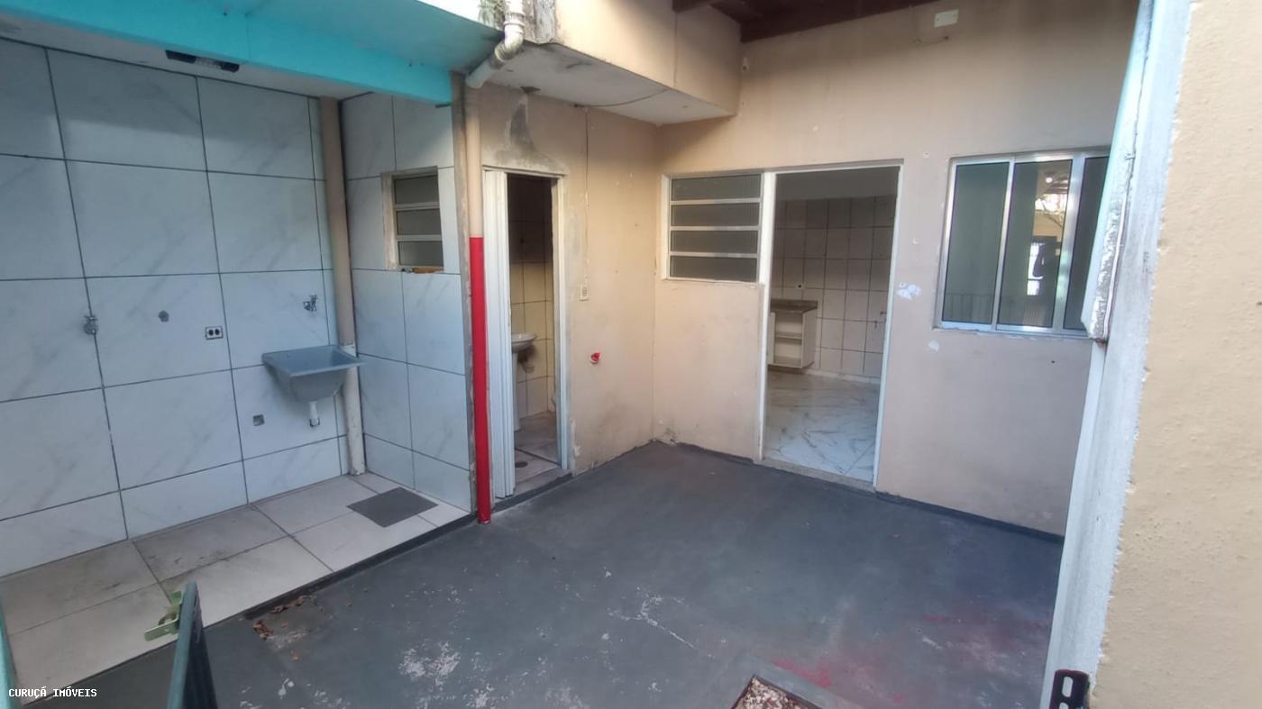 Casa à venda com 2 quartos, 150m² - Foto 2