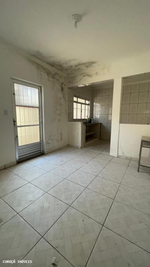 Casa à venda com 2 quartos, 90m² - Foto 6