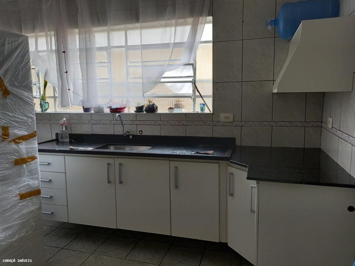 Sobrado à venda com 3 quartos, 225m² - Foto 2