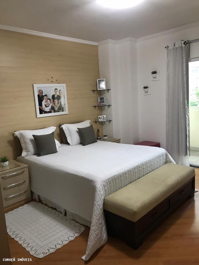 Sobrado à venda com 4 quartos, 300m² - Foto 44