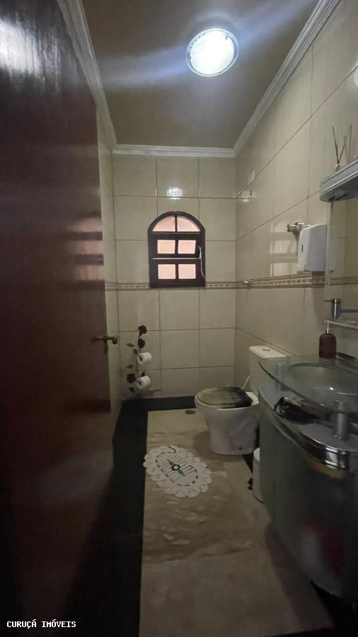 Sobrado à venda com 3 quartos, 200m² - Foto 8