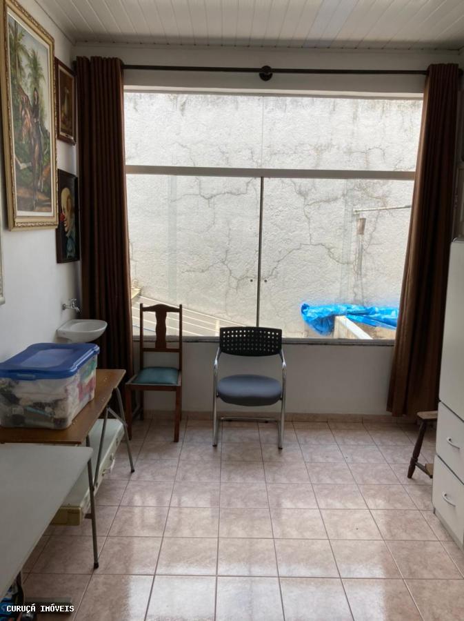 Sobrado à venda com 7 quartos, 200m² - Foto 11