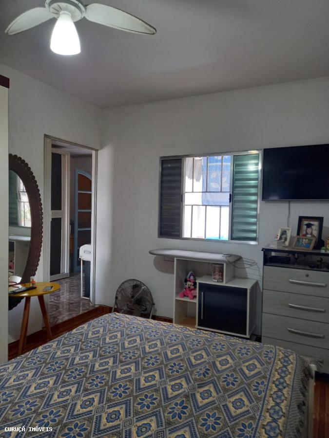 Sobrado à venda com 7 quartos, 200m² - Foto 37