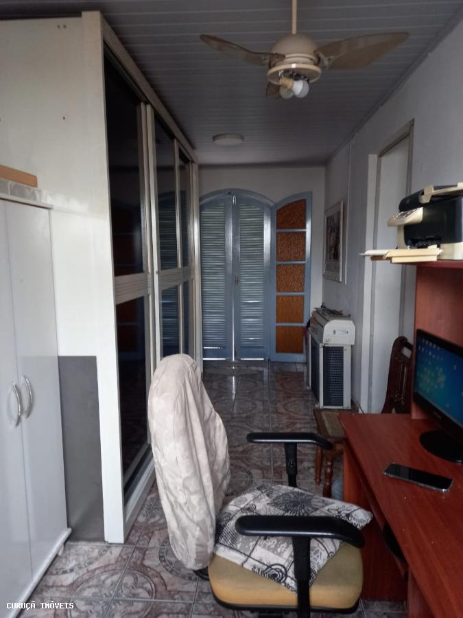 Sobrado à venda com 7 quartos, 200m² - Foto 38