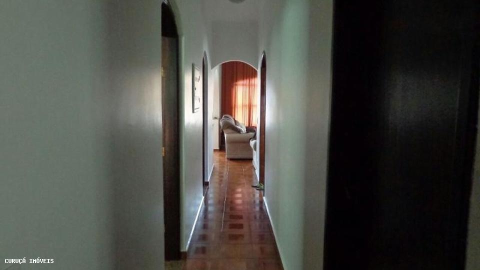 Sobrado à venda com 3 quartos, 235m² - Foto 13