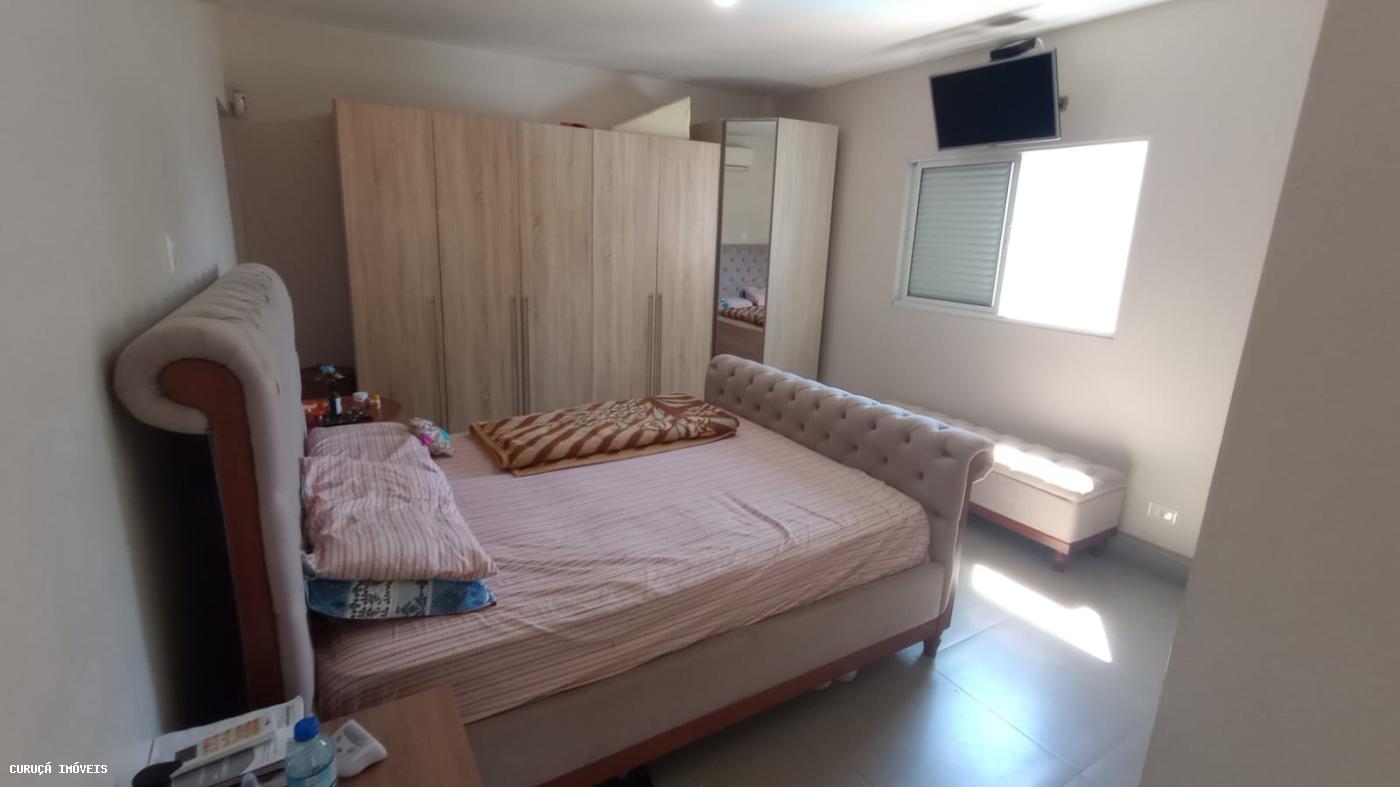 Sobrado à venda com 4 quartos, 250m² - Foto 11