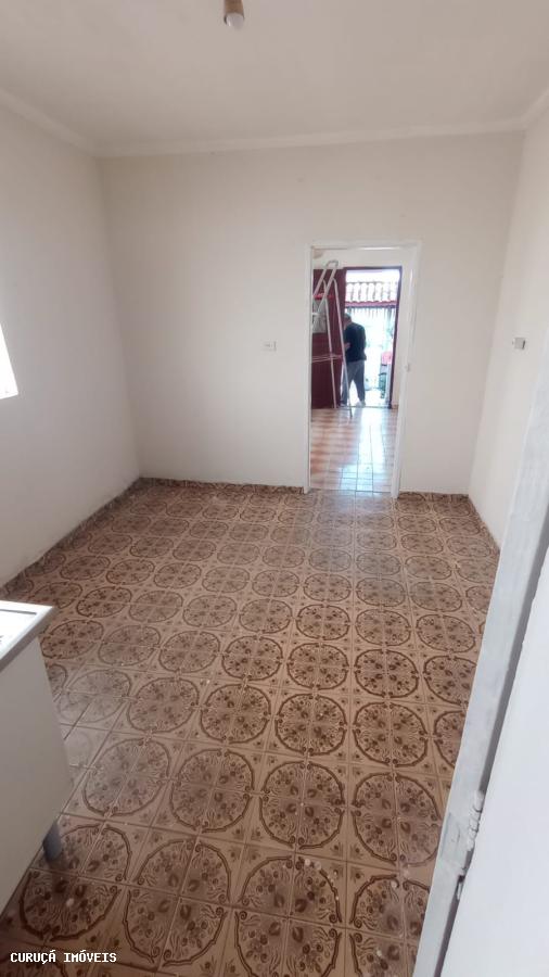 Casa para alugar com 1 quarto, 45m² - Foto 4