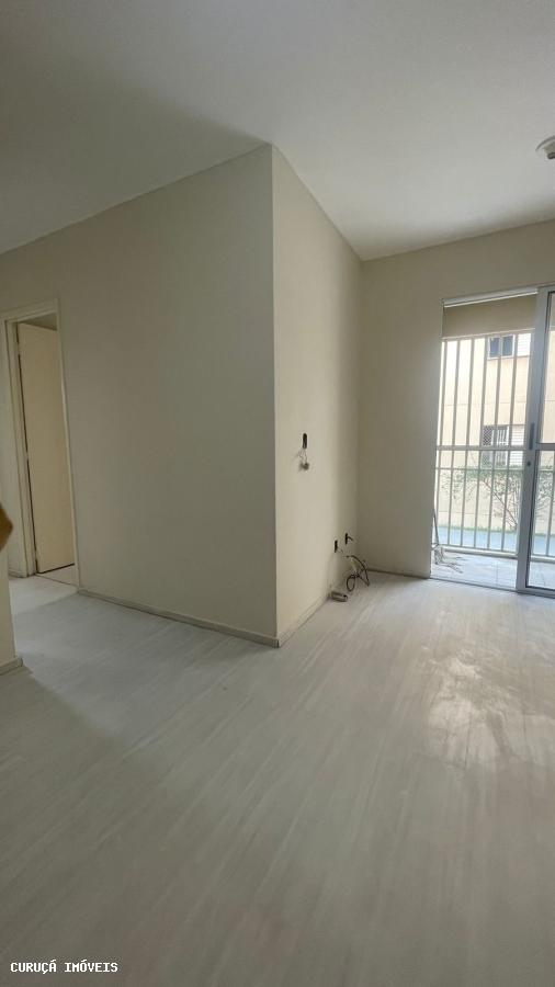 Apartamento à venda com 2 quartos, 48m² - Foto 2