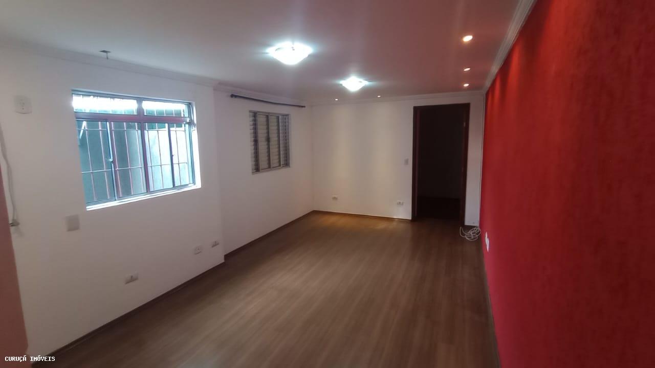 Casa para alugar com 2 quartos, 65m² - Foto 2