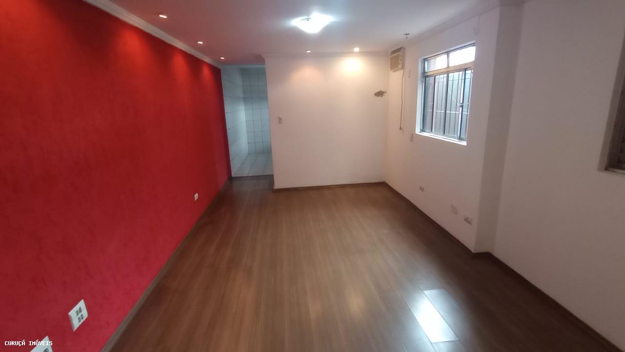 Casa para alugar com 2 quartos, 65m² - Foto 1