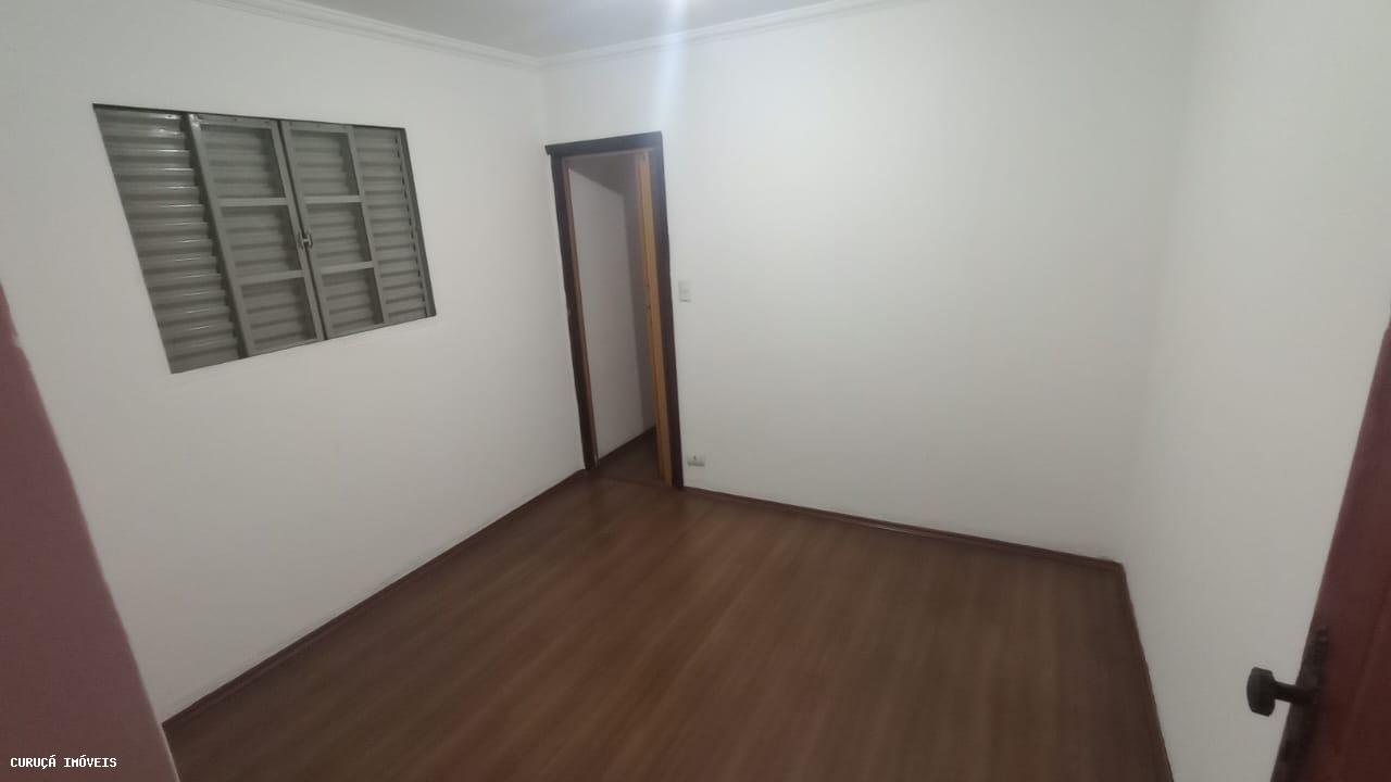 Casa para alugar com 2 quartos, 65m² - Foto 11