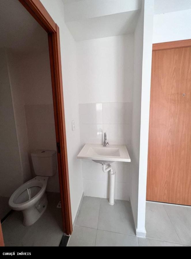 Apartamento para alugar com 2 quartos, 57m² - Foto 4