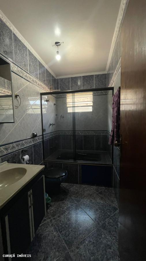 Sobrado à venda com 3 quartos, 200m² - Foto 11