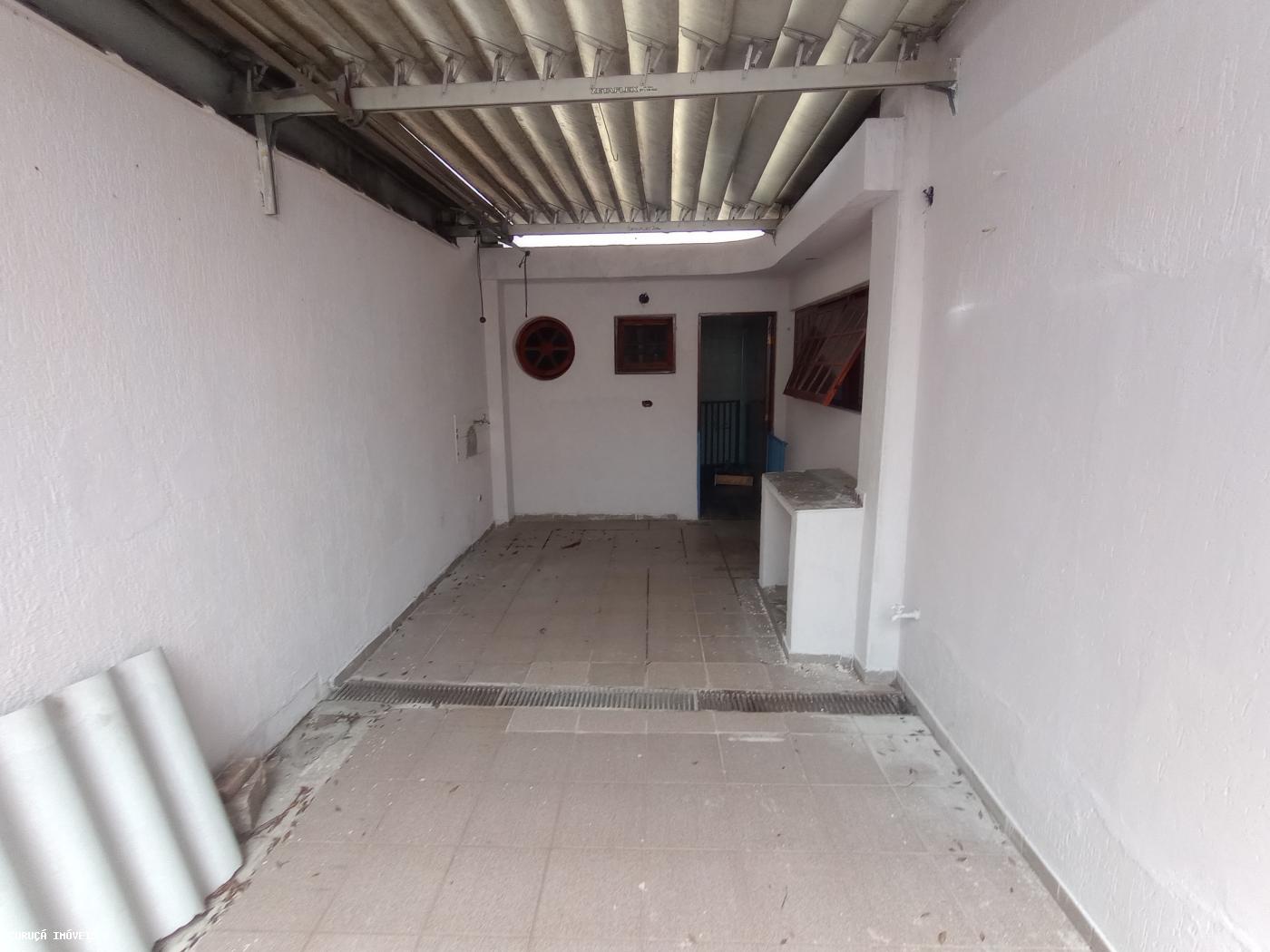 Sobrado à venda com 3 quartos, 216m² - Foto 3