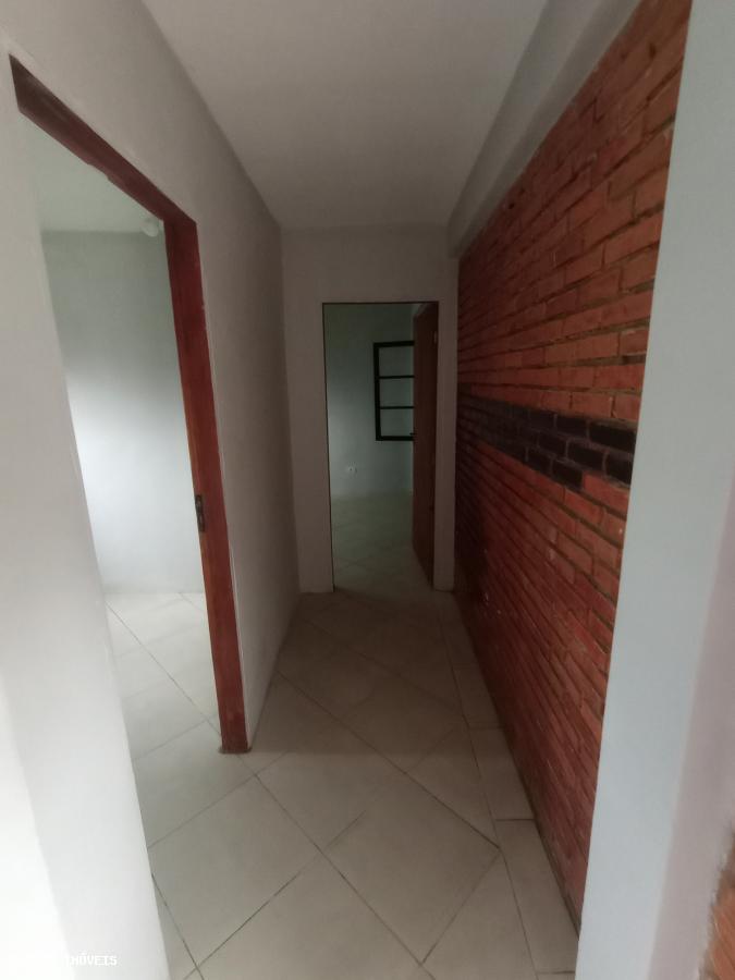 Casa para alugar com 2 quartos, 50m² - Foto 13