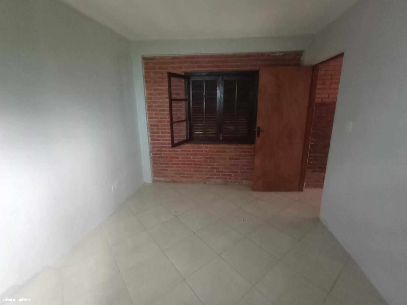 Casa para alugar com 2 quartos, 50m² - Foto 18