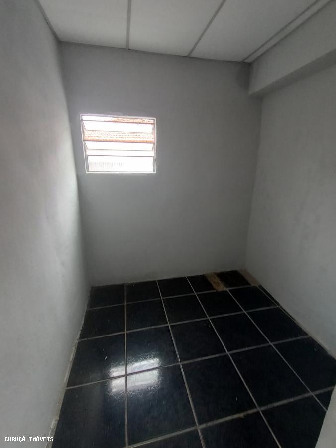 Casa para alugar com 2 quartos, 50m² - Foto 14